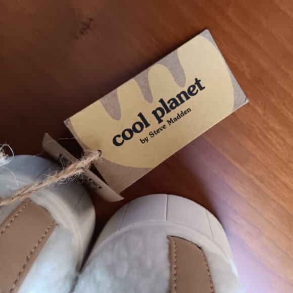 Women's Sherpa Slip-on Shoes by Steve Madden Cool Planet - Picture 8 of 9